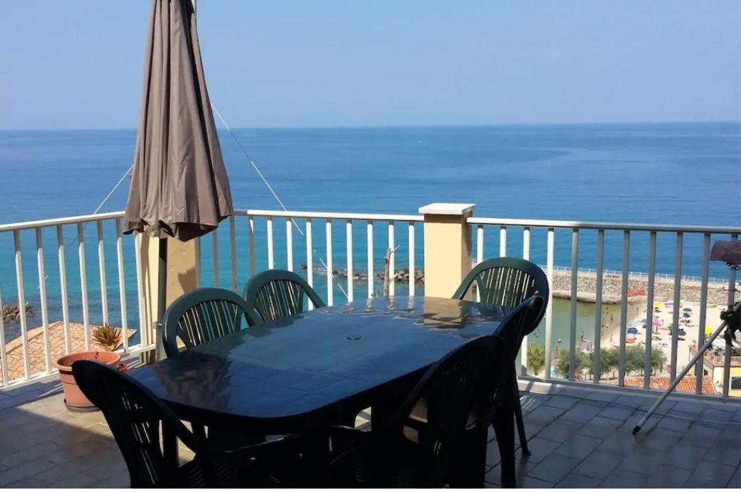 La Terrazza Sul Mare Apartment Pizzo  Bagian luar foto